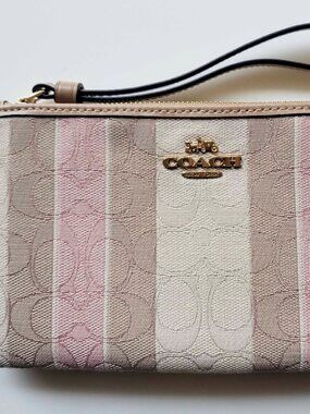 Coach Wristlet Signature Jacquard Stripes Gold Taffy